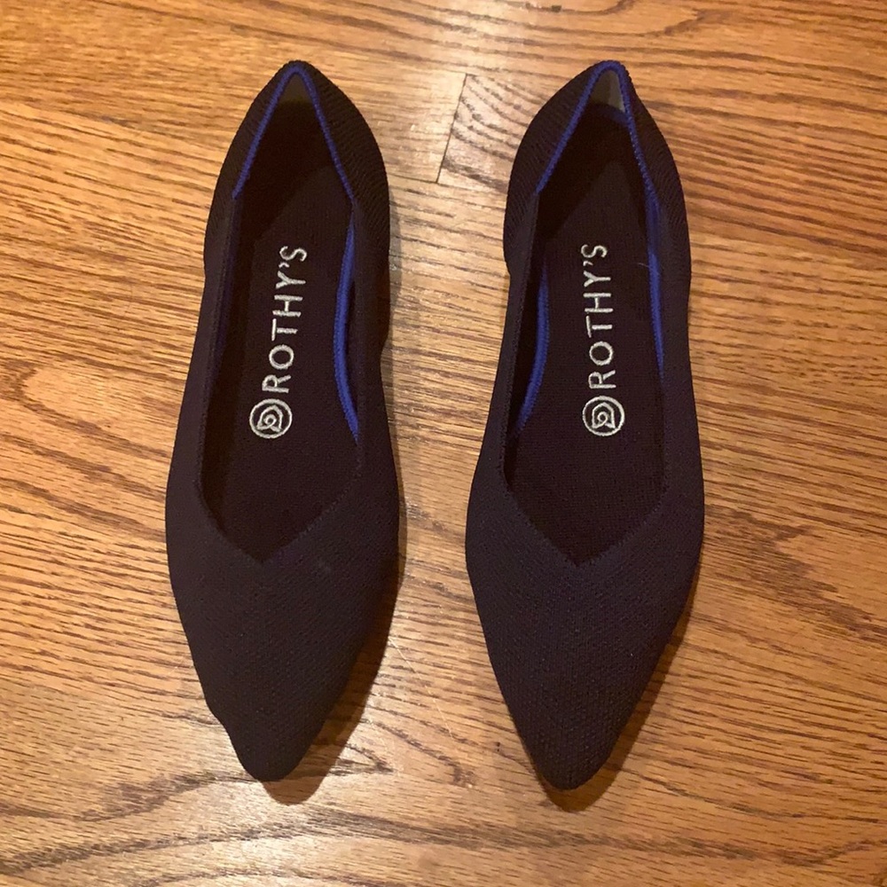 Brand new black pointed Rothy’s flats.